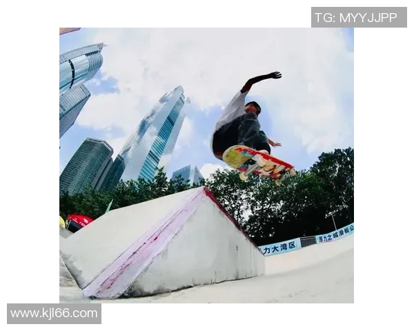 滑板精英赛特别报道：广州街舞队拼搏历程与荣耀瞬间分享