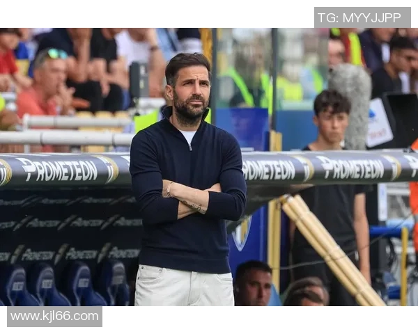 哈维阿隆索退役后新篇章将执教皇马青年队开启新征程 哈维阿隆索退役后新篇章将执教皇马青年队开启新征程