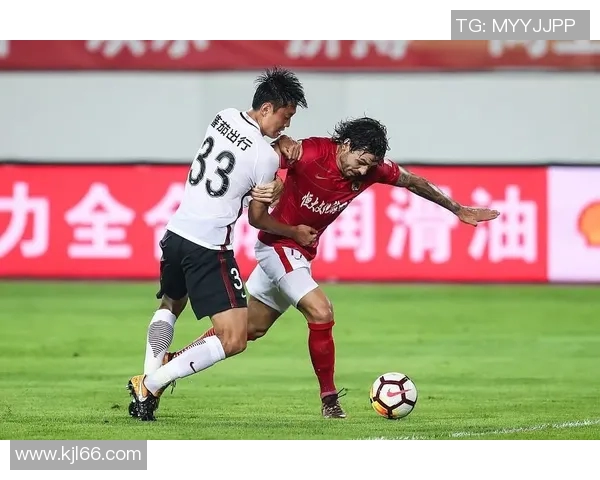 河北华夏幸福迎战恒大争夺中超积分榜重要位置的焦点之战 河北华夏幸福迎战恒大争夺中超积分榜重要位置的焦点之战