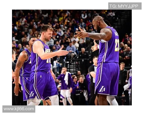 湖人对阵爵士精彩比赛回放分析与精彩瞬间回顾