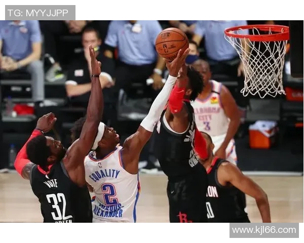 火箭与雷霆季后赛对决回顾:激情碰撞与战术较量的精彩瞬间 火箭与雷霆季后赛对决回顾:激情碰撞与战术较量的精彩瞬间