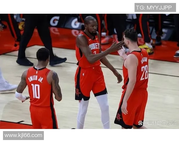 火箭队与雷霆队季后赛精彩瞬间回顾与分析 火箭队与雷霆队季后赛精彩瞬间回顾与分析