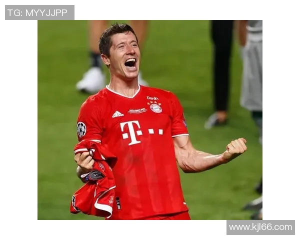 莱万回归拜仁遭球迷嘘声四起感叹忘恩负义情何以堪