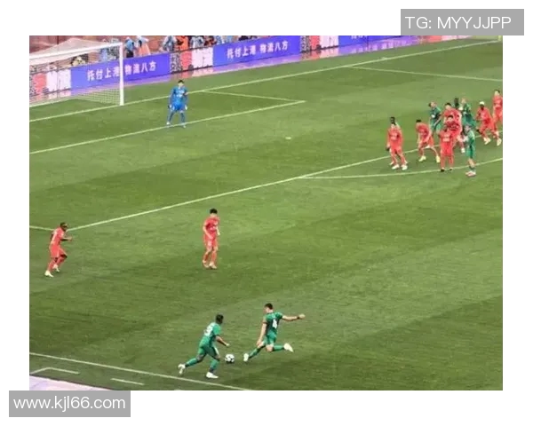 超级杯巅峰对决上港与国安谁能夺冠展现足球魅力与激情 超级杯巅峰对决上港与国安谁能夺冠展现足球魅力与激情