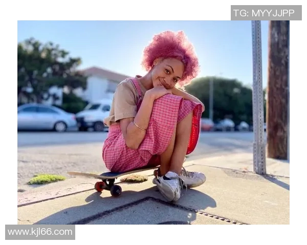 重庆滑板队的区域防守策略解析与滑板热点的深度探讨 重庆滑板队的区域防守策略解析与滑板热点的深度探讨