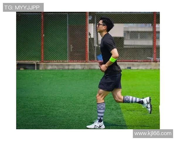 飞盘运动的魅力与挑战杨强分享他的飞盘生涯与成长故事 飞盘运动的魅力与挑战杨强分享他的飞盘生涯与成长故事