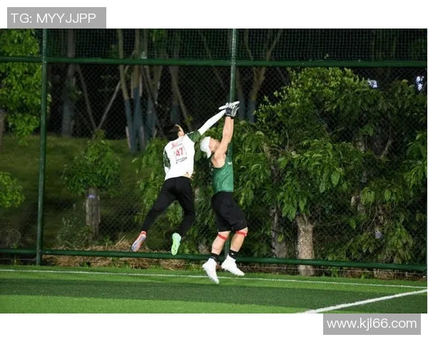 飞盘战术解析:深入探讨上海飞盘队的防守策略与技巧 飞盘战术解析:深入探讨上海飞盘队的防守策略与技巧