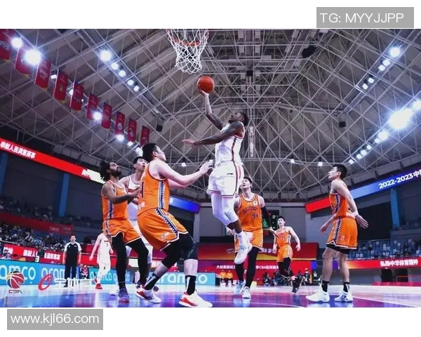 2016年CBA季后赛辽宁队与广东队激战回顾与精彩瞬间分析