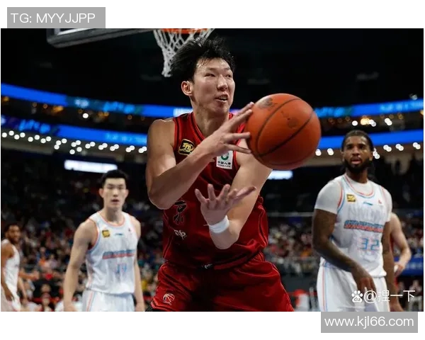 CBA激战北京队迎战青岛优酷队精彩对决引发球迷热议 CBA激战北京队迎战青岛优酷队精彩对决引发球迷热议